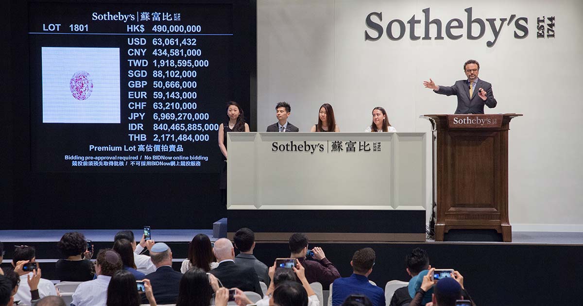 Präsident der Juwelierkette Chow Tai Fook, für 71,2 Millionen Dollar (etwa 67 Millionen Euro) erworben.