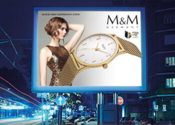 Exklusiv für den kommenden Jahresendspurt können M&M Germany-Partner mit einem Großflächenplakat der Marke für Aufmerksamkeit und Frequenz im Geschäft sorgen.