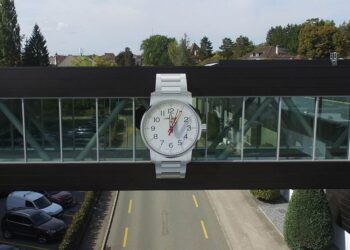 Mit einer klaren Positionierung präsentiert sich Wenger. Alle Uhren sind „Swiss Made“ und kosten zwischen 99 und 350 Euro.