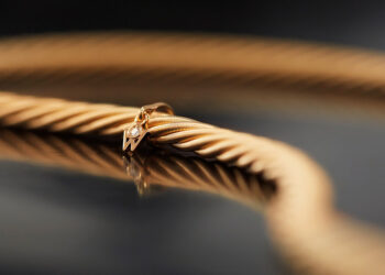 Einmal mehr hat es die Schmuckmanufaktur Wellendorff unter die Top Ten der deutschen Luxusmarken geschafft. Besonders bekannt ist die berühmte Wellendorff-Kordel.