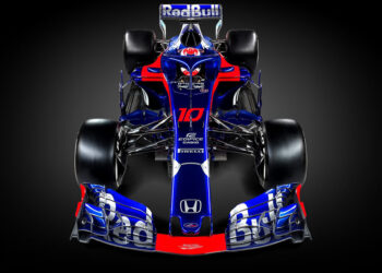 Die rasante Kooperation von Casio Edifice & Formel-1-Rennstall Scuderia Toro Rosso geht in die Verlängerung.