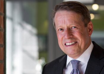 Kay Hillmann verlässt bastian zum 31. Juli 2018.