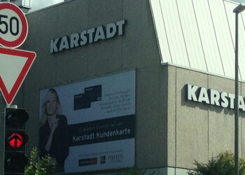 Rotes Licht bei Karstadt: Die Filiale in Leipzig wird wohl geschlossen. Allen 400 Mitarbeitern wurde gekündigt.