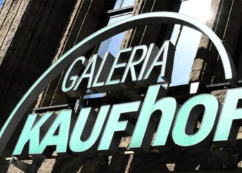 Die Mitarbeiter sind enttäuscht vom Management des Warenhauskonzerns.