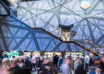 Luxusgüterkonzern LVMH bleibt auf der Baselworld. Und damit auch die Marken wie TAG Heuer, Hublot oder Zenith. (Foto: Messestand TAG Heuer Baselworld 2018)