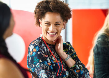 Millennials kaufen Uhren und Schmuck lieber im Fachhandel.