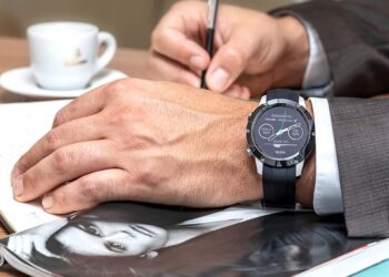 Viita richtet sich ans junge, sportliche Publikum, durch die 24 Stunden-Analyse von Puls- und Herz könnte die Uhr aber auch interessant für die gesundheitsbewusste ältere Zielgruppe sein.