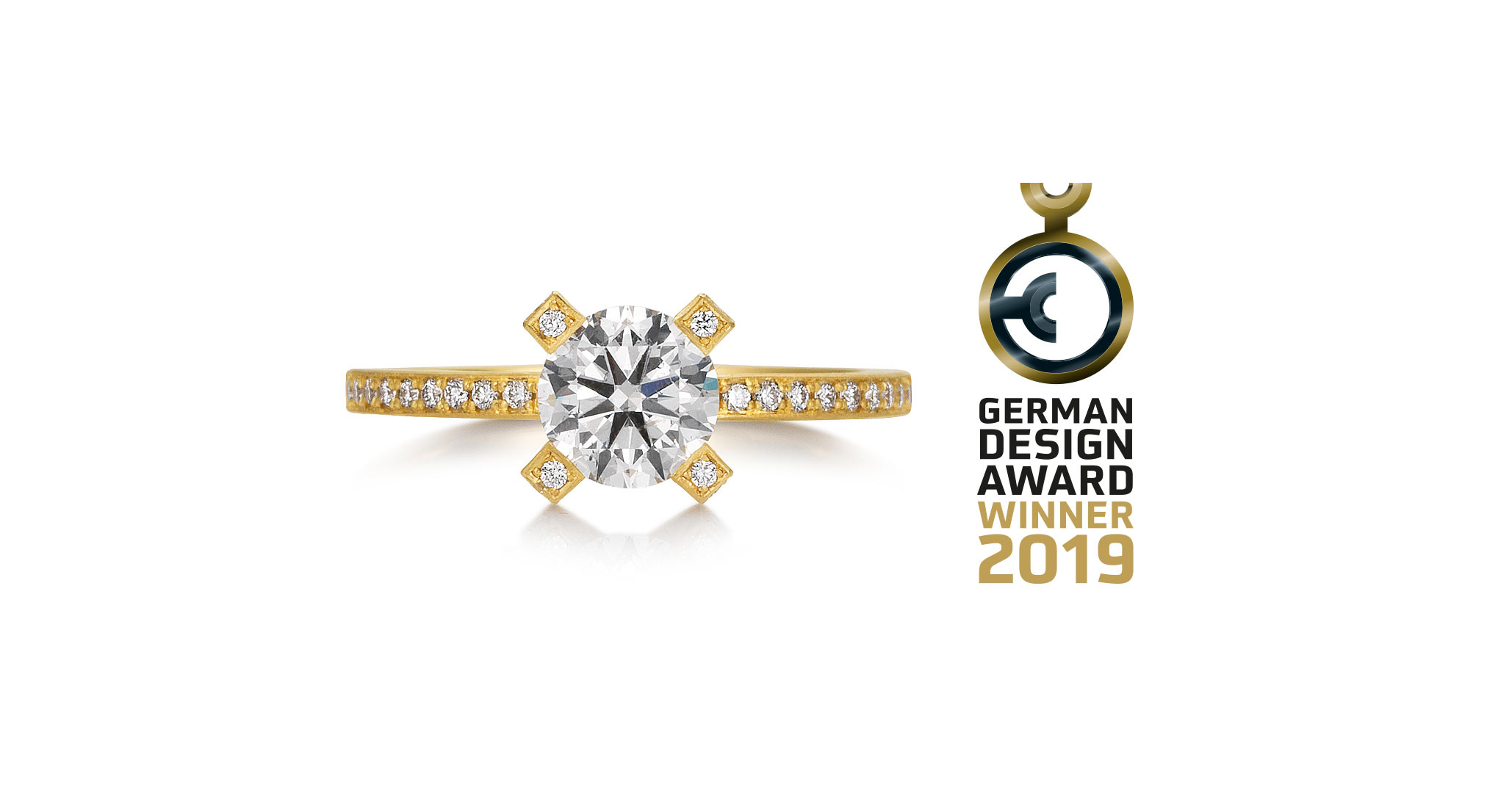 Marion Knorr wurde im Februar 2019 der German Design Award für das Solitaire-Design „Perseus" verliehen. Begründung: Eine wunderbare Inszenierung des Materials, die großen Eindruck macht.