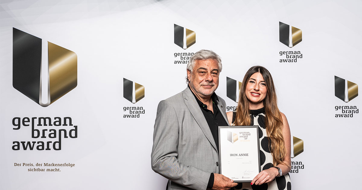 Nathalie und Willi Birk freuen sich über den German Brand Award in der Kategorie „Excellent Brands“.