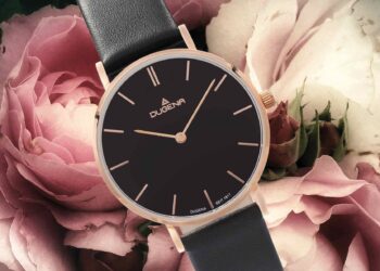 Ein Modell der neuen Linée Black von Dugena.