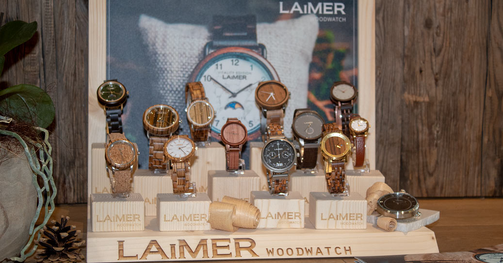 DIe Südtiroler Holzuhrenmarke LAIMER präsentiert ihre neuesten Zeitmesser auf der Midora.