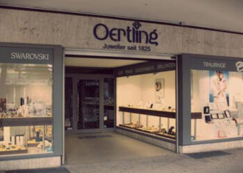 Schließt nach 194 Jahren: Juwelier Oertling in Neumünster.