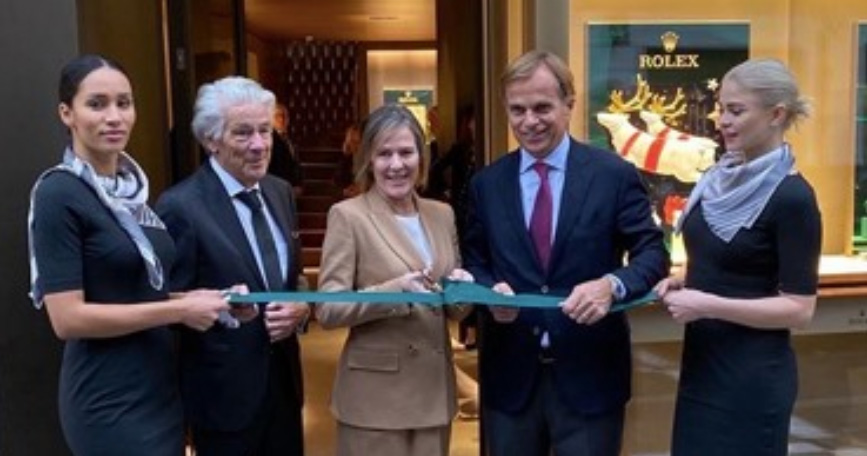 Hellmut Wempe, seine Tochter Kim-Eva Wempe und Rolex-CEO Jean-Frédéric Dufour bei der Eröffnung der Rolex-Boutique.