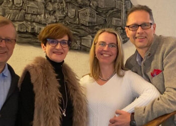 Die Köhle-Eigentümer Karina und Norbert Ratzlaff (li.) werden Claudia und Fritz Aichhorn unterstützen.