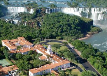 Der Luxuskonzern LVMH hat Reisen und Hotels entdeckt. Vor einem halben Jahr wurde die Hotelkette Belmond gekauft (Foto: Basilien), nun gibt es eine eigene Sparte im Unternehmen.