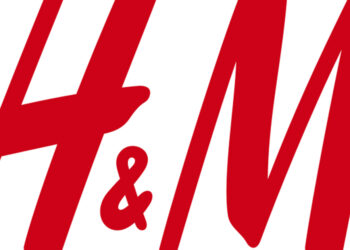 H&M lässt jetzt Schutzkleidung produzieren.