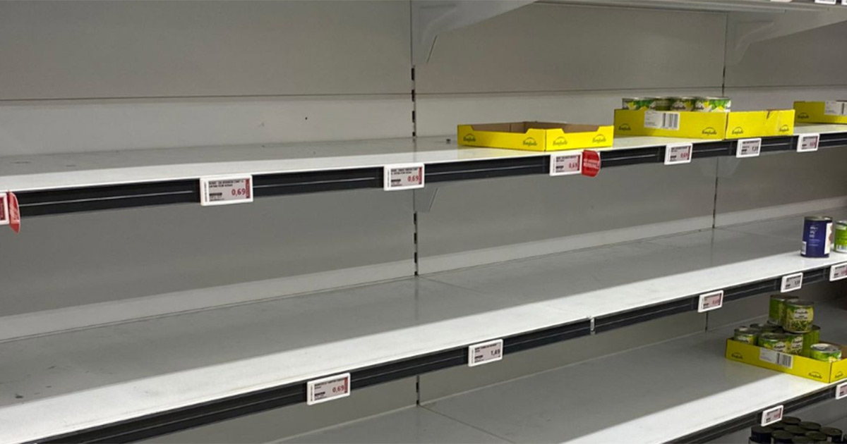 Hamsterkäufe sorgen immer wieder für leere Regale in den Supermärkten.