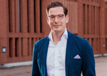 Schuhe24-Gründer Dominik Benner plant noch diesen Sommer eine Online-Plattform für Juweliere.