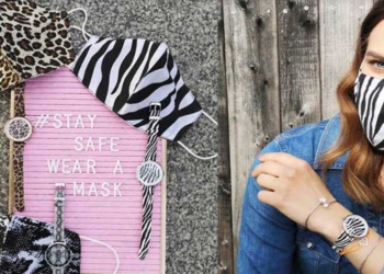 Masken retten nicht nur Leben, sondern im Fall von Time Mode auch Jobs, da die Mitarbeiter in Thailand, die sonst Julie Julsen-Schmuck machen, derzeit Masken produzieren.