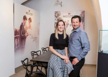 Heidrun und Dominic Bollinger setzen auf einen Trauring-Corner und auf die Trauring-Marke Meister.