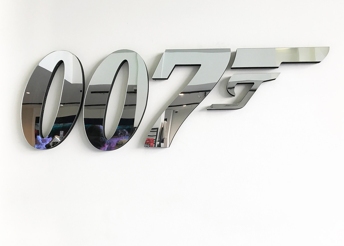 Der neue 007 kommt erst im Herbst ins Kino. (Credit: Jeff Bukowski / Shutterstock.com)