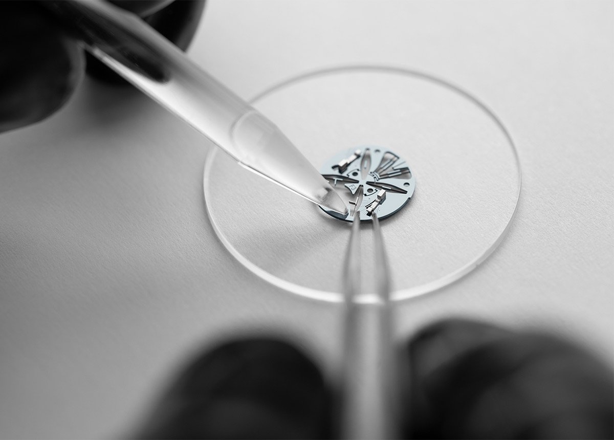 Frederique_Constant_FC-810MC3S6_Photo_Eric_Rossier_Workshop_2_HD Frederique_Constant_FC-810MC3S6_Photo_Eric_Rossier_Workshop_2_HD