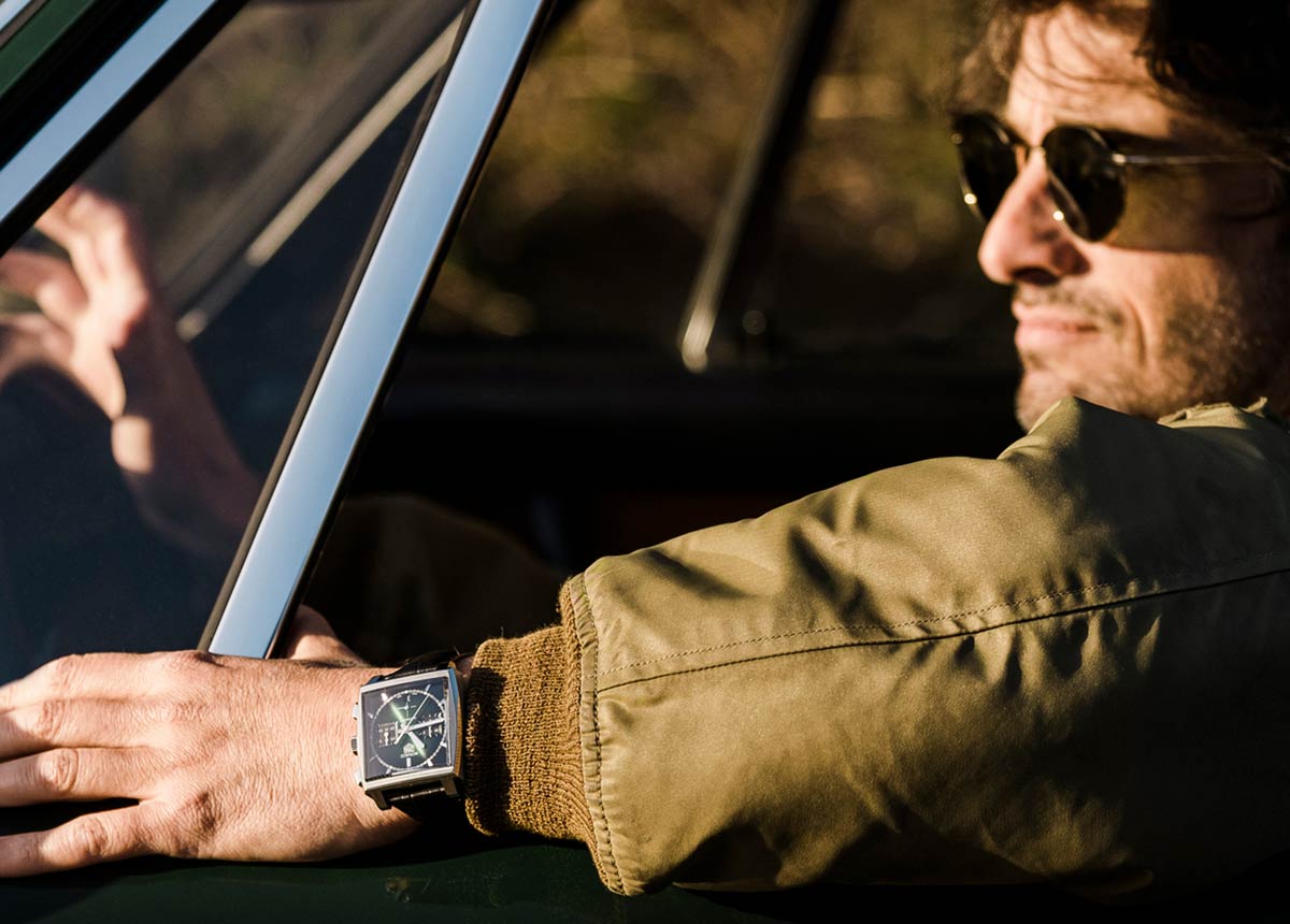 3-tag-heuer Die TAG Heuer Monaco Green Dial zelebriert die tiefe Verbundenheit zwischen TAG Heuer, dem Uhrendesign, das 1969 von Jack Heuer entwickelt wurde, und den prestigeträchtigen Rennen von Monaco.