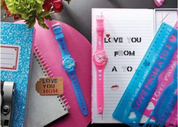 Die Uhren LOVE WITH ALL THE ALPHABET und LOVE FROM A TO Z sind ab sofort erhältlich.