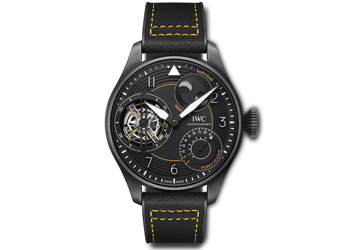 Die Pilot’s Watch Chronograph Edition „AMG“ kann ab sofort online auf IWC.com, in IWC-Boutiquen und bei autorisierten Handelspartnern vorbestellt werden.