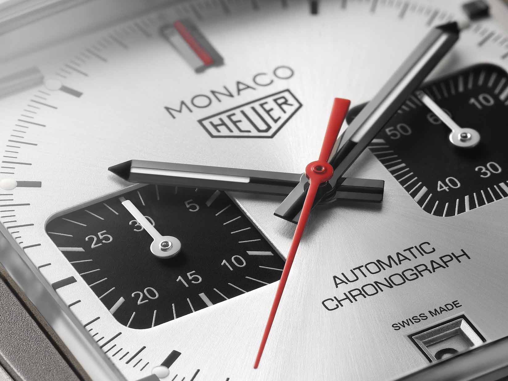 Tag-Heuer Die Geschichte setzt sich nun mit der brandneuen Interpretation fort: TAG Heuer Monaco Titan Limited Edition.