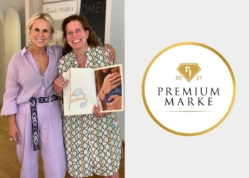 "Laura kann Begeisterung erschaffen und übertragen. Genau das müssen unsere Mitarbeiter im Beratungsgespräch auch können", sagt Karin Hollfelder, rechts im Bild.