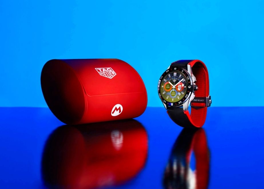 TAG_Heuer_Super_Mario_2 Der unerschrockene ikonische Superheld erwacht mit dieser Luxus-Smartwatch, die sportliche Dynamik, Technologie und Eleganz vereint, zum Leben.