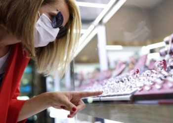 Die wirtschaftlichen Folgen der Pandemie sind im Handel immer noch deutlich spürbar.