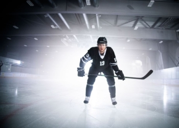 Carl_F_Bucherer_Nico_Hirschier_NHL_Markenbotschafter