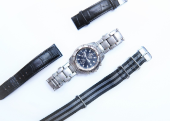 Uhrenarmband_Bernhard_Strohm_Inflation_2022_Loesung_Zusatzverkauf_Upselling_Lederarmband_hochwertig_Kautschukband_NATO_Band_Leder_Edelstahl