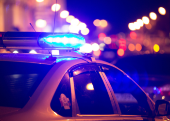 In Berlin-Neukölln gelang ein Raub in einem Juweliergeschäft. Der Inhaber wurde dabei verletzt. © Shutterstock