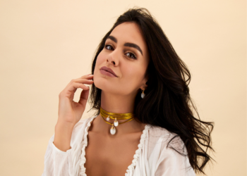 Nanis Amuleti: In der Kollektion "White Desert" kommen Mondsteine zum Einsatz. © Nanis