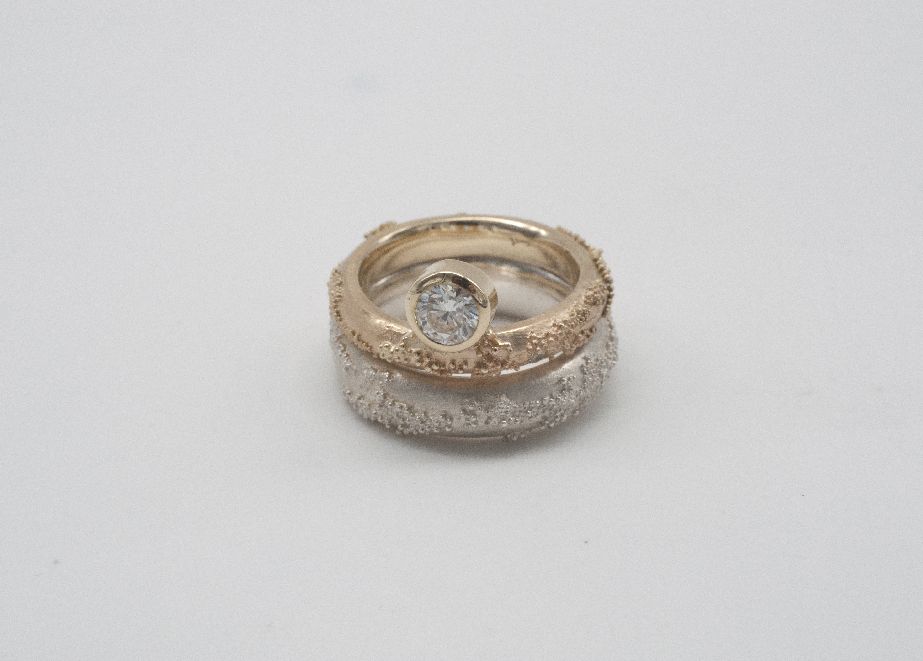 Weltenbummer-Ring mit Labor-Diamant von Elisabeth Habig. © Elisabeth Habig