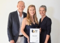 Zum siebten Mal in Folge zum Gewinner gekürt beim GERMAN BRAND AWARD für hochwertige Güter – im Bild: Bernd, Annalea und Yvonne Wolf ©BERND WOLF