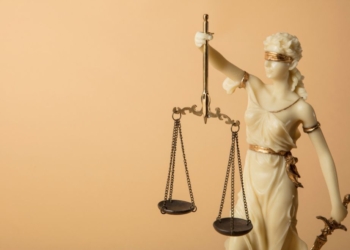 Landgericht Karlsruhe verurteilt wegen Golddiebstahl in Trauringfabrik