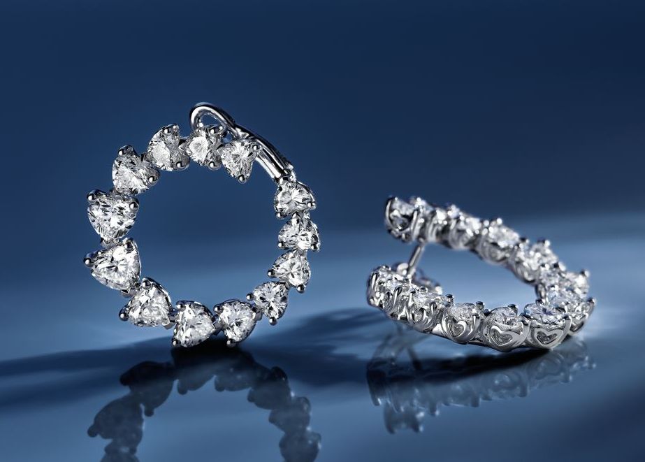 Diamantohrringe_c_Recarlo Vom Trend zum Markenschmuck profitieren nicht in erster Linie die Big Brands, sondern lokale Designer und Einzelhandelsmarken. © Recarlo