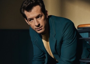 Mark_Ronson_Audemars_Piguet_Royal_Oak_50_years_of_Music_1