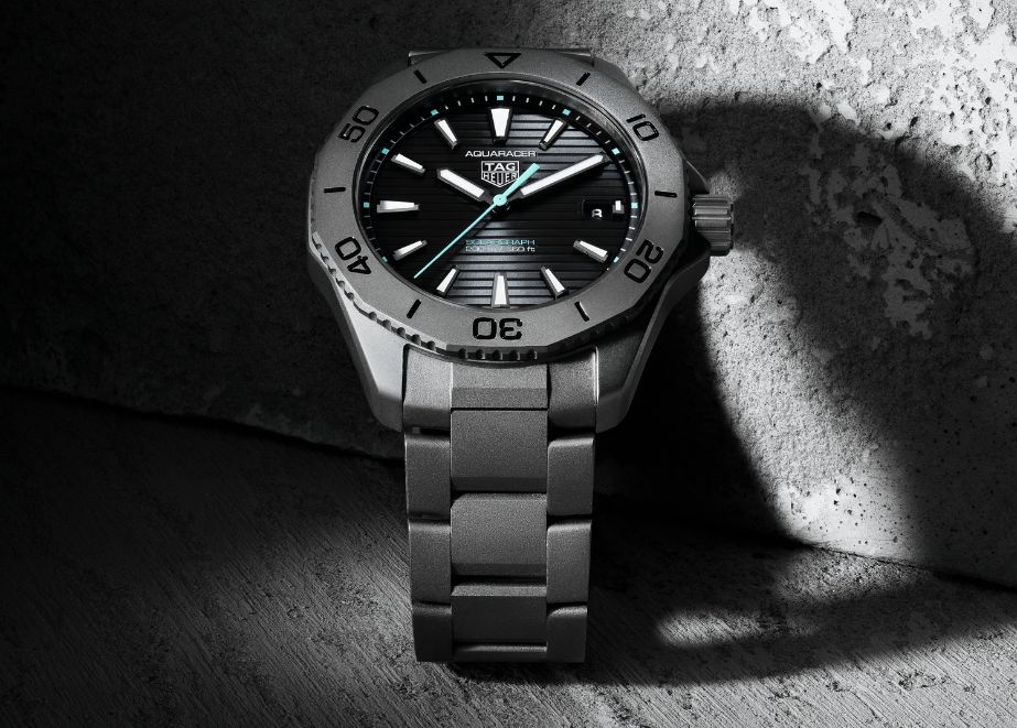 TAG_Heuer_Aquaracer_Professional_200_Solargraph_Titangehäuse