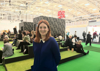 Journalistin Rachel Taylor gab Einblicke in die Entwicklung des Familienjuweliers – in der Trendfactory Munich auf der INHORGENTA.