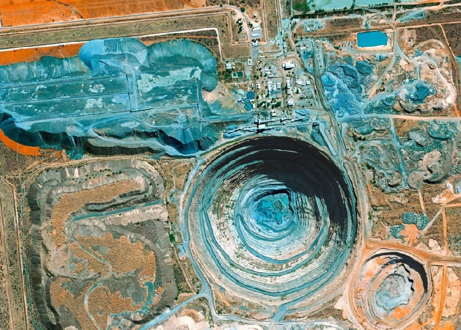 Satellitenaufnahme der Orapa-Mine © eoVision/GeoEye