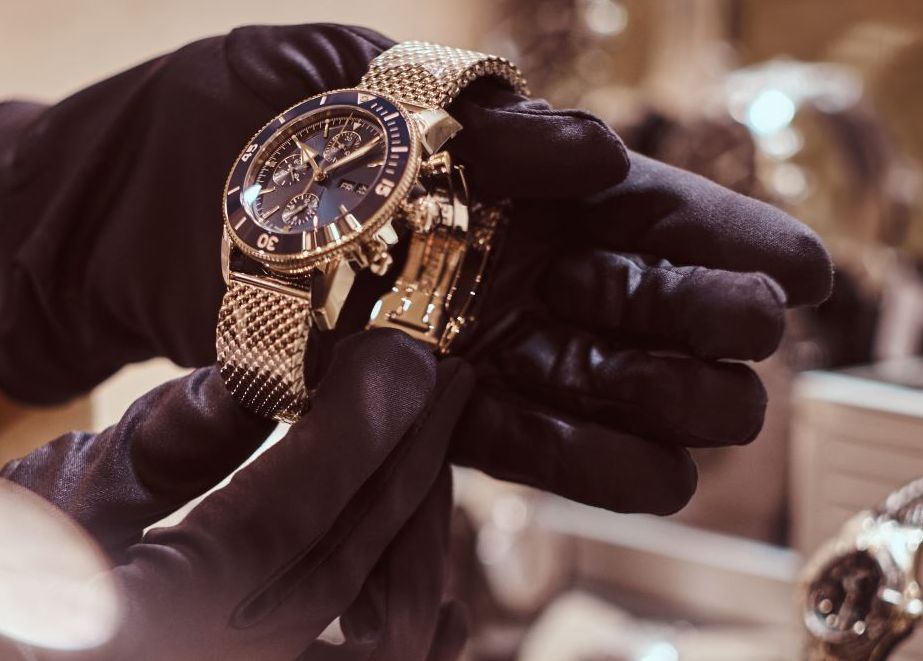 Luxeconsult-Studie: weltweit gibt es nur knapp vier Millionen Menschen, die Schweizer Uhren kaufen. © Shutterstock