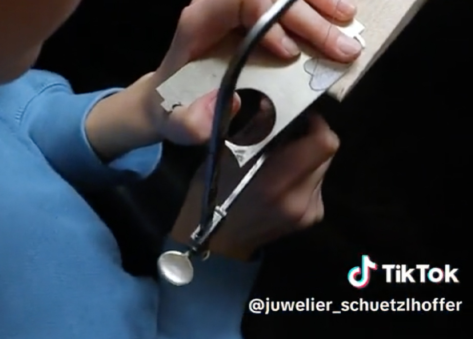 Juwelier_Schützlhoffer_Villach_TikTok_erstes_Schmuckstück