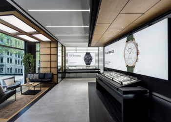 IWC_Schaffhausen_Boutique_Berlin_Kurfürstendamm_Glasvitrine
