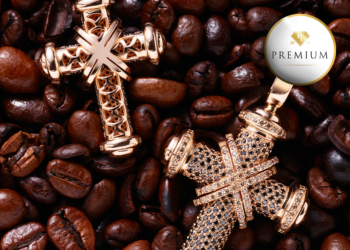 Leo_Wittwer_Premium_Kreuz_Anhänger_Cross_Schwarze_Braune_Diamanten