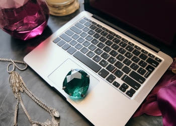 Deutsche geben 2023 deutlich weniger online aus